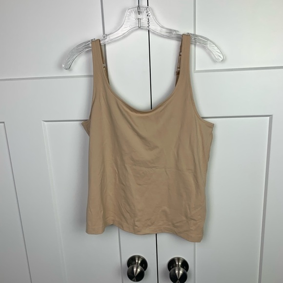 Chicos Size 1 M Beige Nude Camisole Tank Top Shapewear - Picture 2 of 5